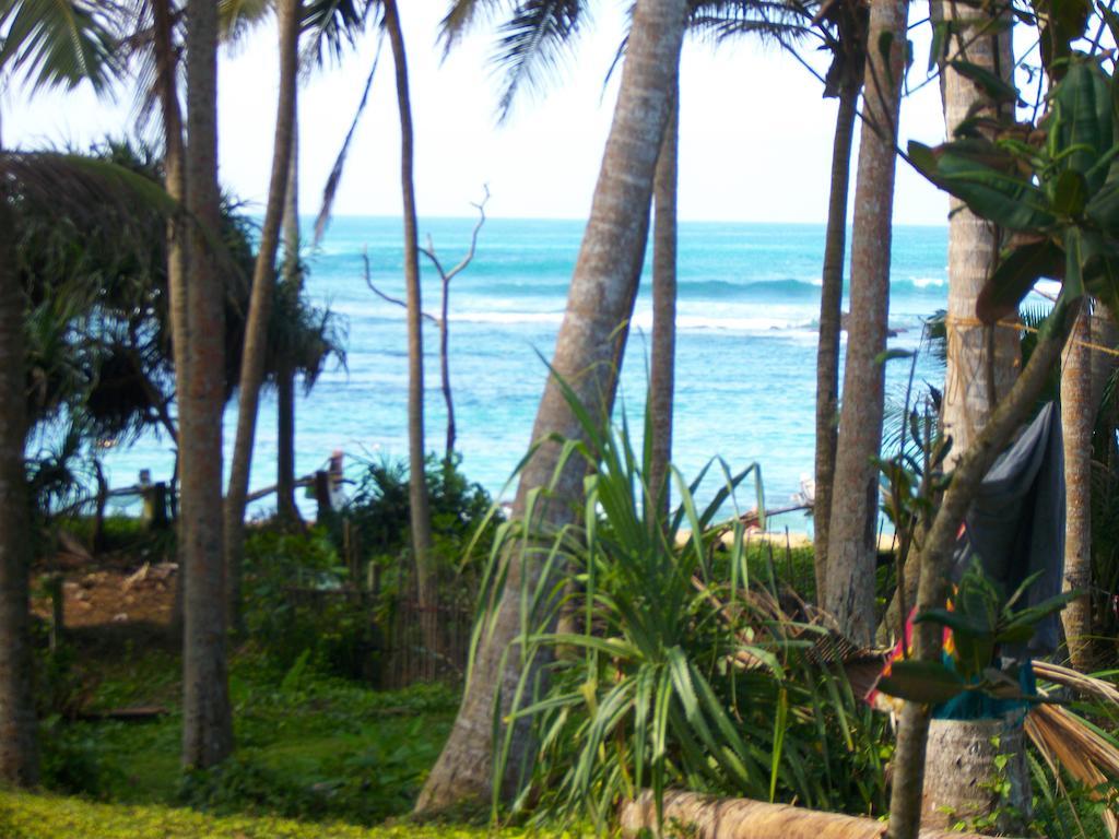 Sunray Rest - Beach View Homestay Mirissa Extérieur photo